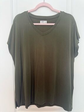 Maurices Olive Green V-Neck Short Sleeve Tee